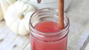 Easy & Delicious Cranberry Cider {Fall Progressive Dinner Party}