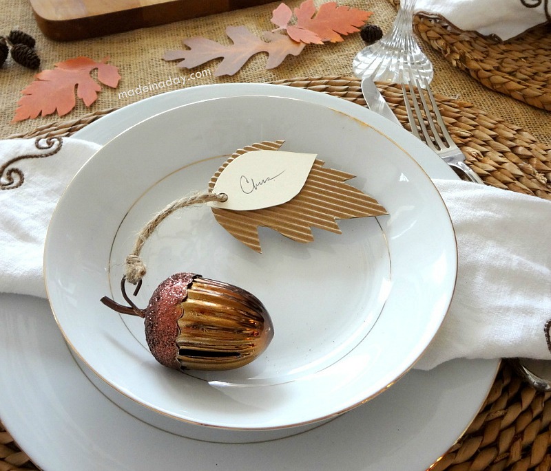 Acorn-Place-Cards-Made-in-a-Day-turkeytablescapes