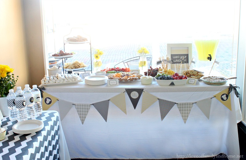 Gray & Yellow Baby Shower Decorating Ideas